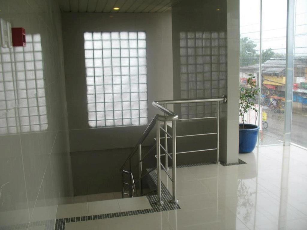 Bnt Inn Lapu-Lapu City Exteriör bild