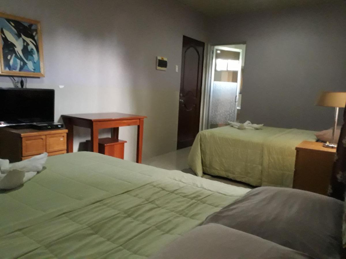 Bnt Inn Lapu-Lapu City Exteriör bild