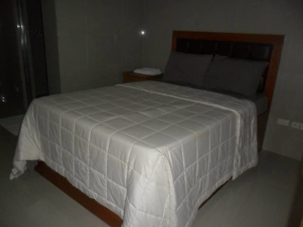Bnt Inn Lapu-Lapu City Exteriör bild